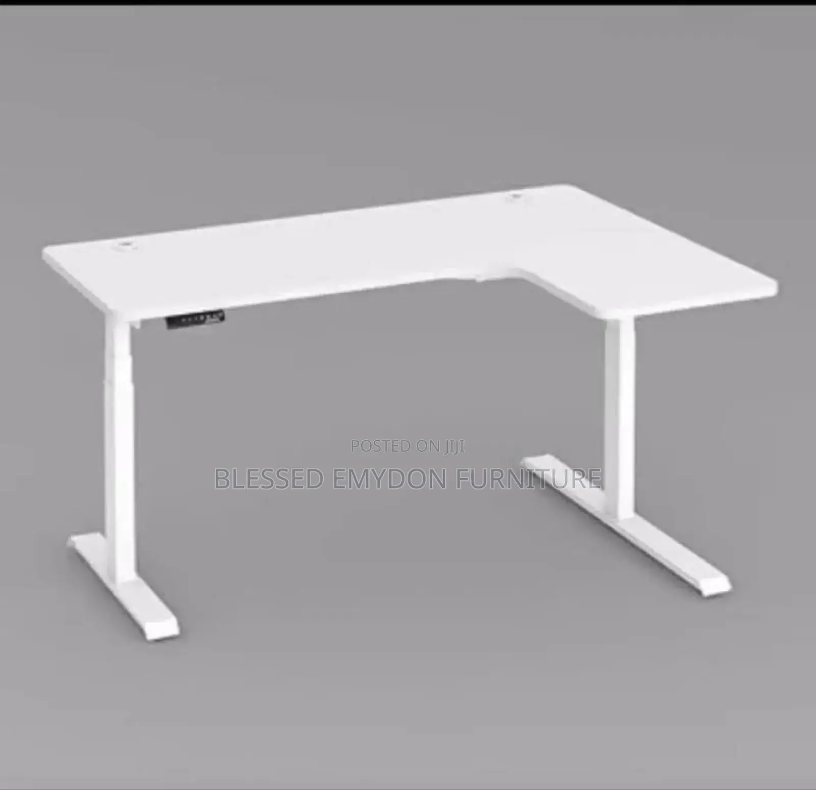 Adjustable Height Electric Studio Gaming Standing Desk 1.2 Meter