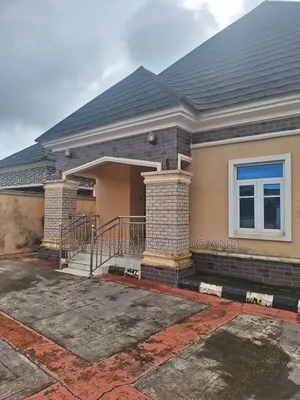 3bdrm Bungalow in Benin City for rent