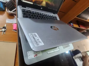 Laptop HP EliteBook 820 8GB Intel Core I5 SSD 256GB