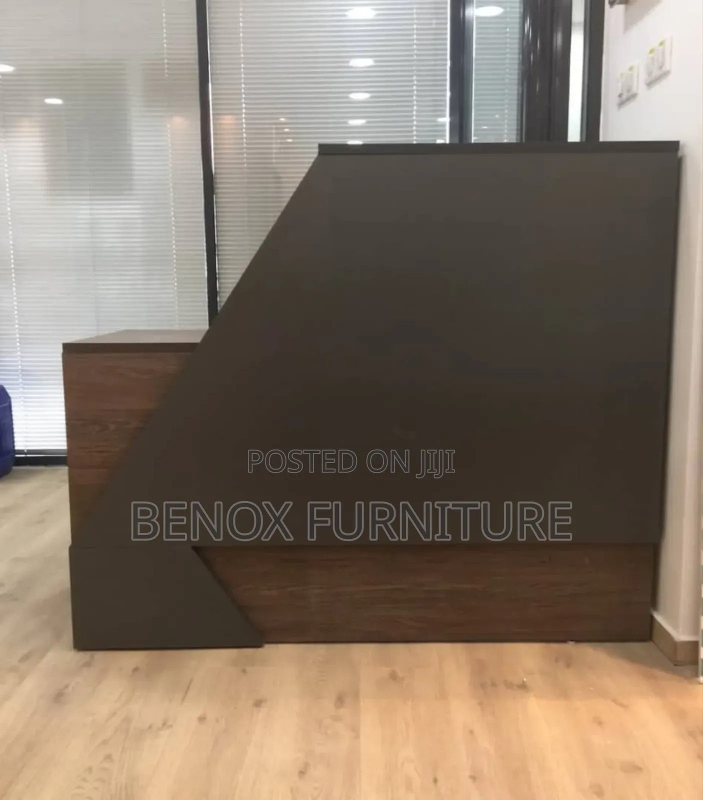 Reception Desk With Drawers