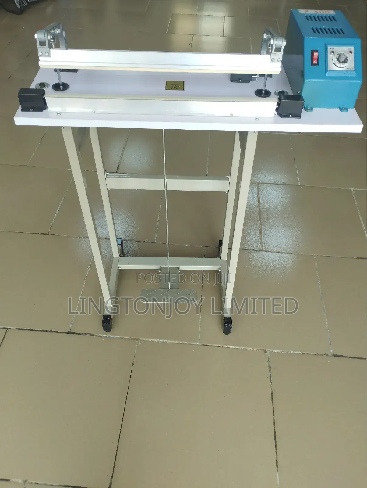 Pedal Impulse Sealing Machine