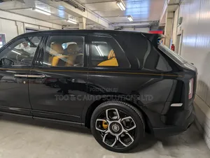 New Rolls-Royce Cullinan 2024 Black