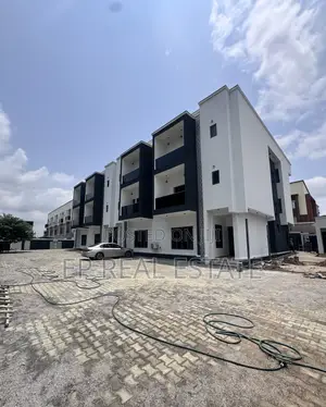 4bdrm Townhouse/Terrace in Jahi for sale