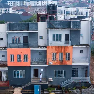 5bdrm Duplex in Guzape District for sale