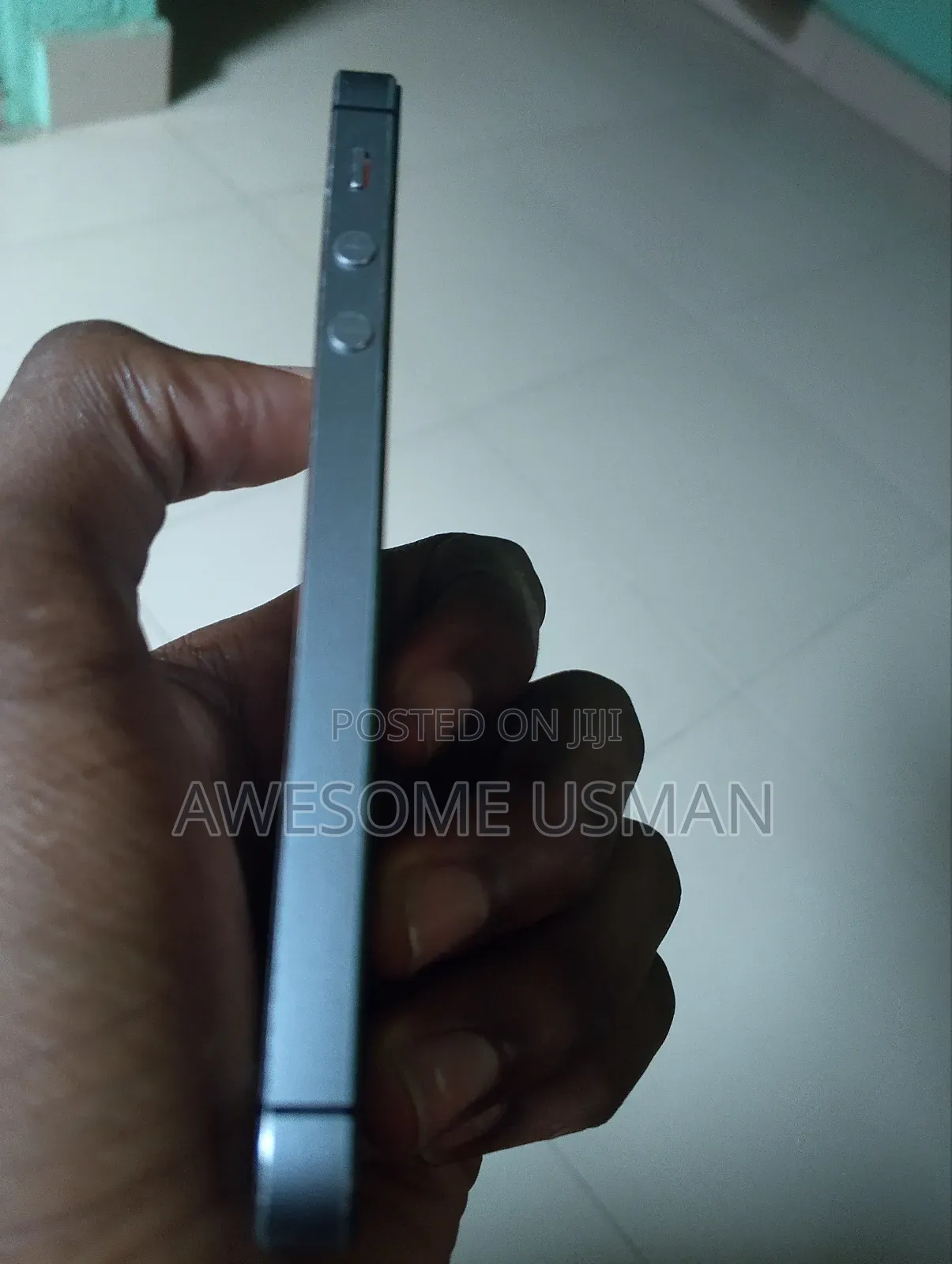 Apple iPhone 5s 16 GB Gray