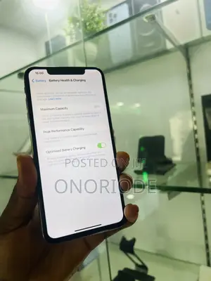 Apple iPhone XS Max 64 GB