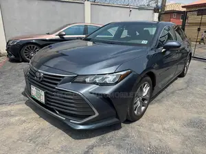 Toyota Avalon XLE 2020 Gray