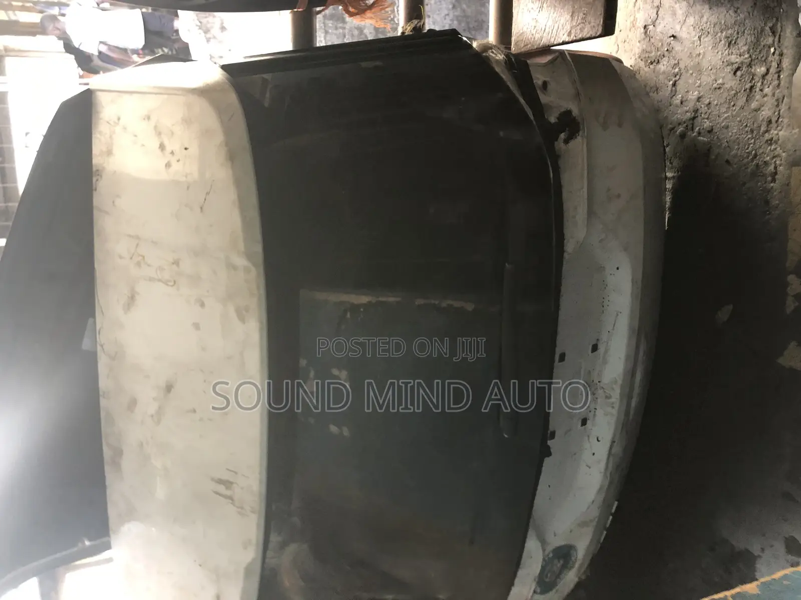 Ford Edge 2018 Model Boot