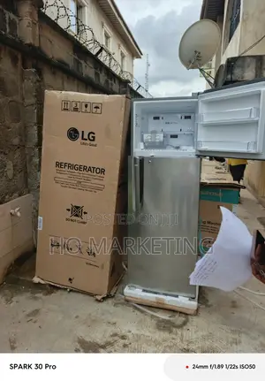 Lg 308 Moist and Fresh Crisper Refrigerator