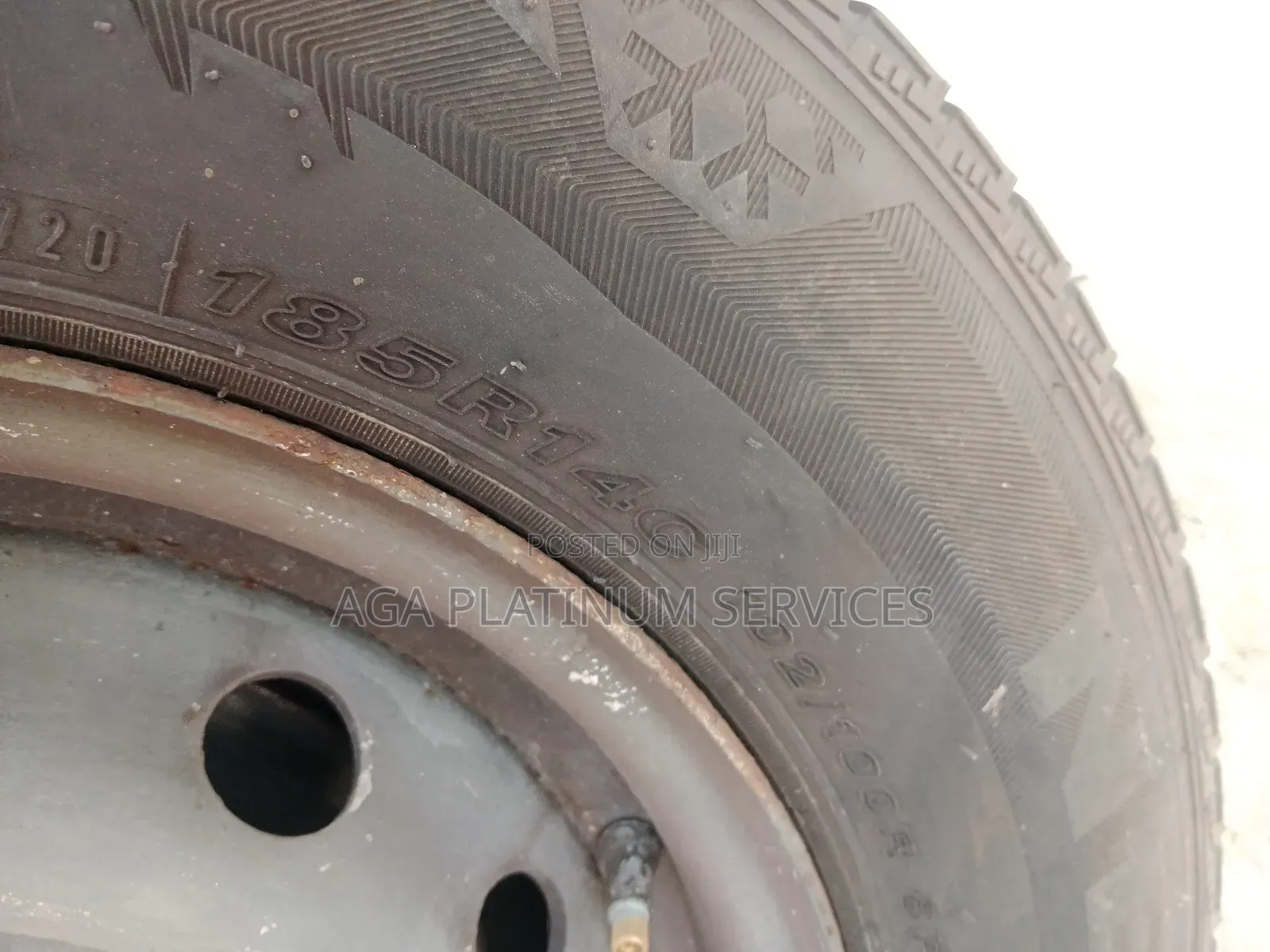 Mitsubishi L300 1995 White