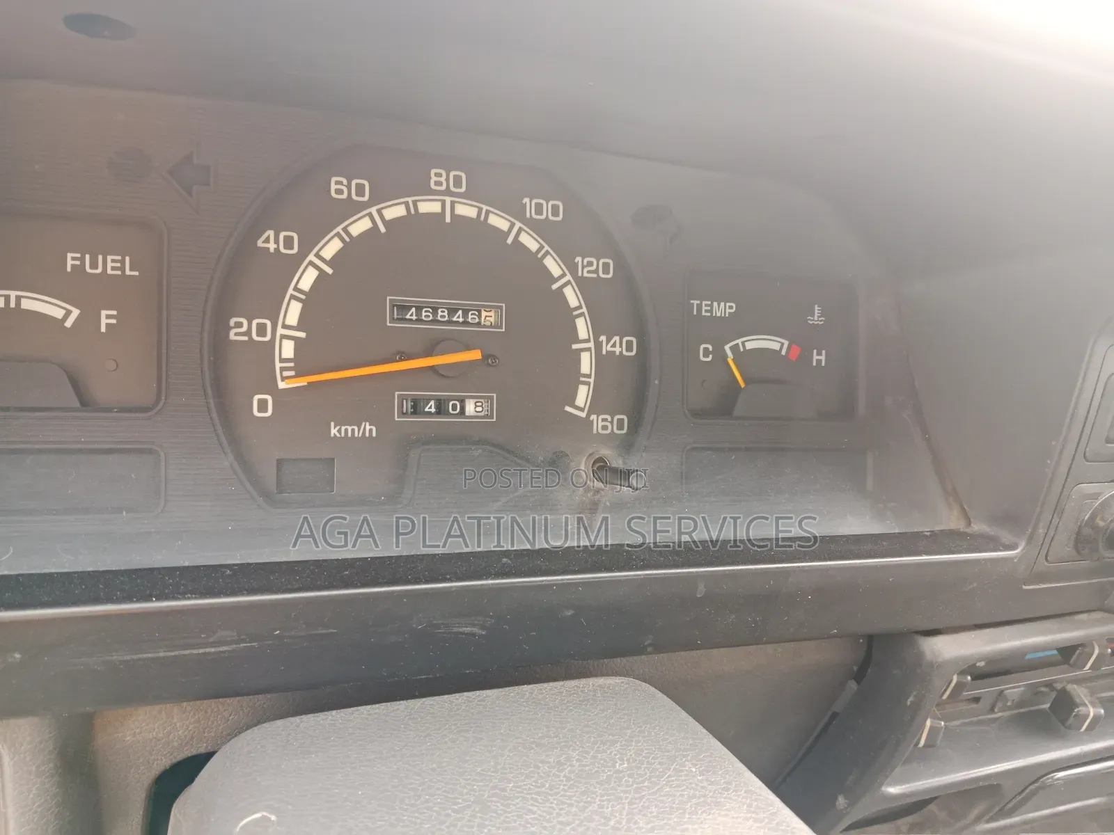 Mitsubishi L300 1995 White