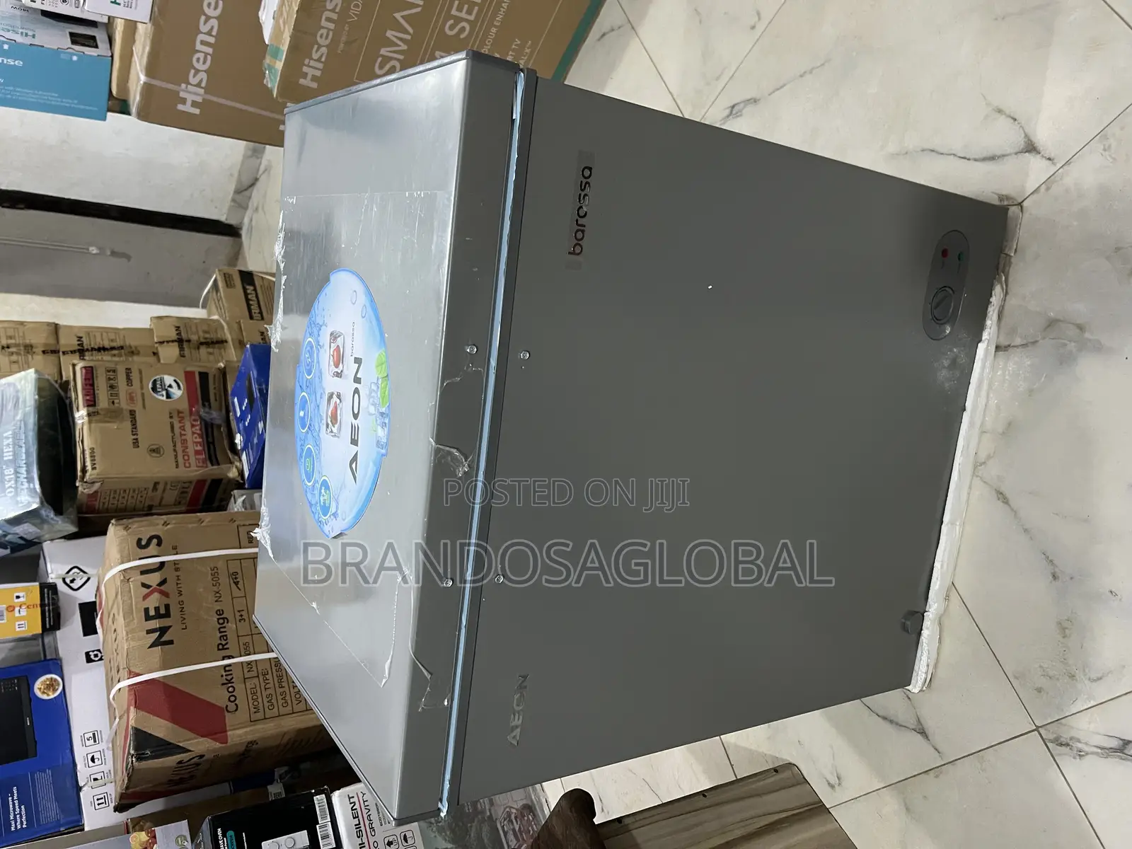 Aeon 150l Freezer With Wire Basket Inside