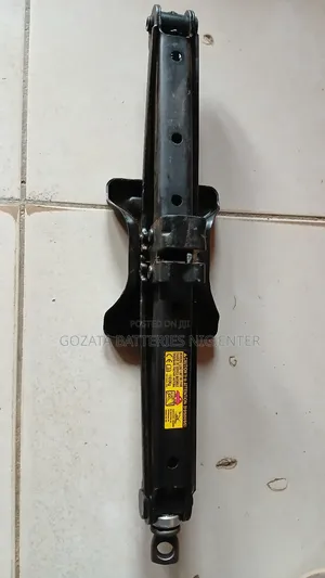 Car Jack for High Cars. Direct Belgium