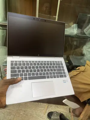 Laptop HP EliteBook 1040 G6 16GB Intel Core I7 SSD 512GB