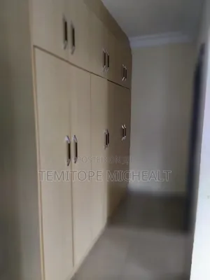 3bdrm Block of Flats in Main Wuye for sale