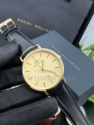 High Quality Luxury Daniel Wellington Leather Unisex Watch