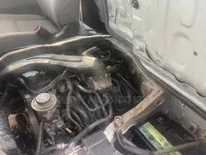 Toyota HiAce 2013 White
