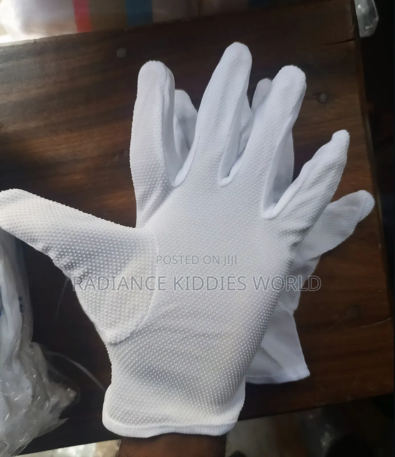 Hand Gloves