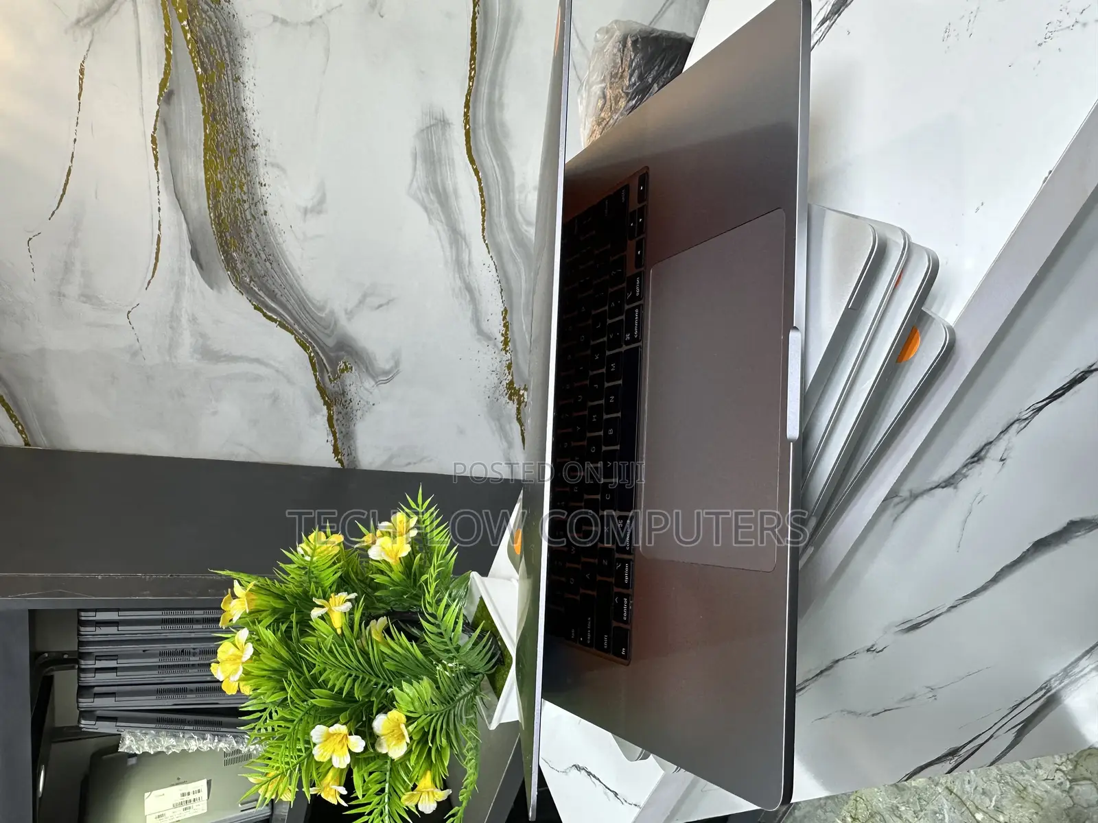 Laptop Apple MacBook Pro 2019 16GB Intel Core I7 SSD 512GB