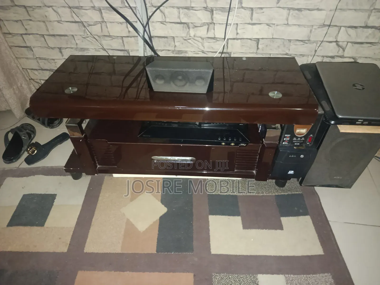 Imported Tv Shelf With Drawer