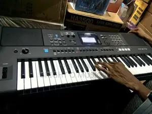 Yamaha E-Series PSR E473 Electronic Keyboard