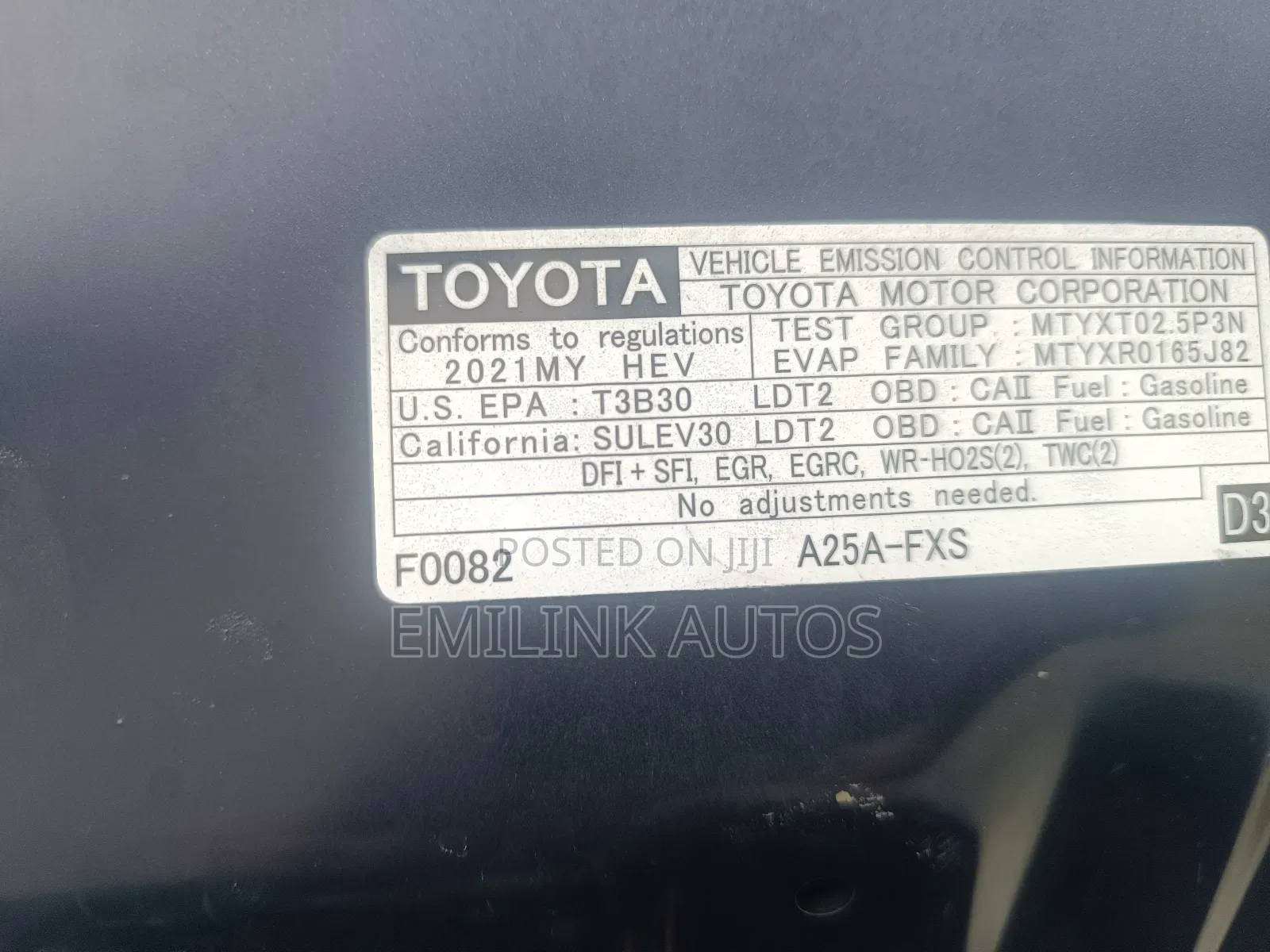Toyota RAV4 XLE 2021 Blue