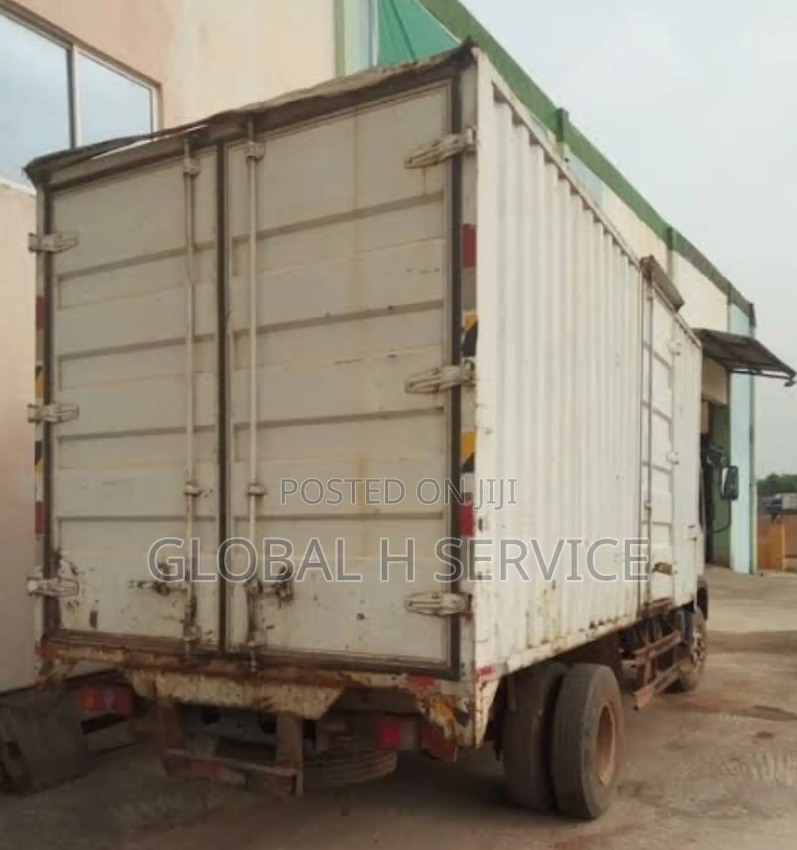15 Tons Truck Available for Rent