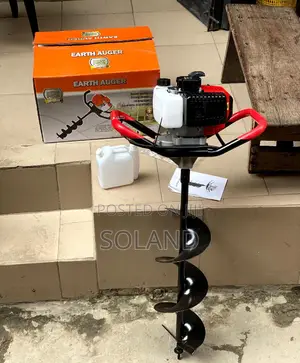 Earth Auger Machine / Hole Digger