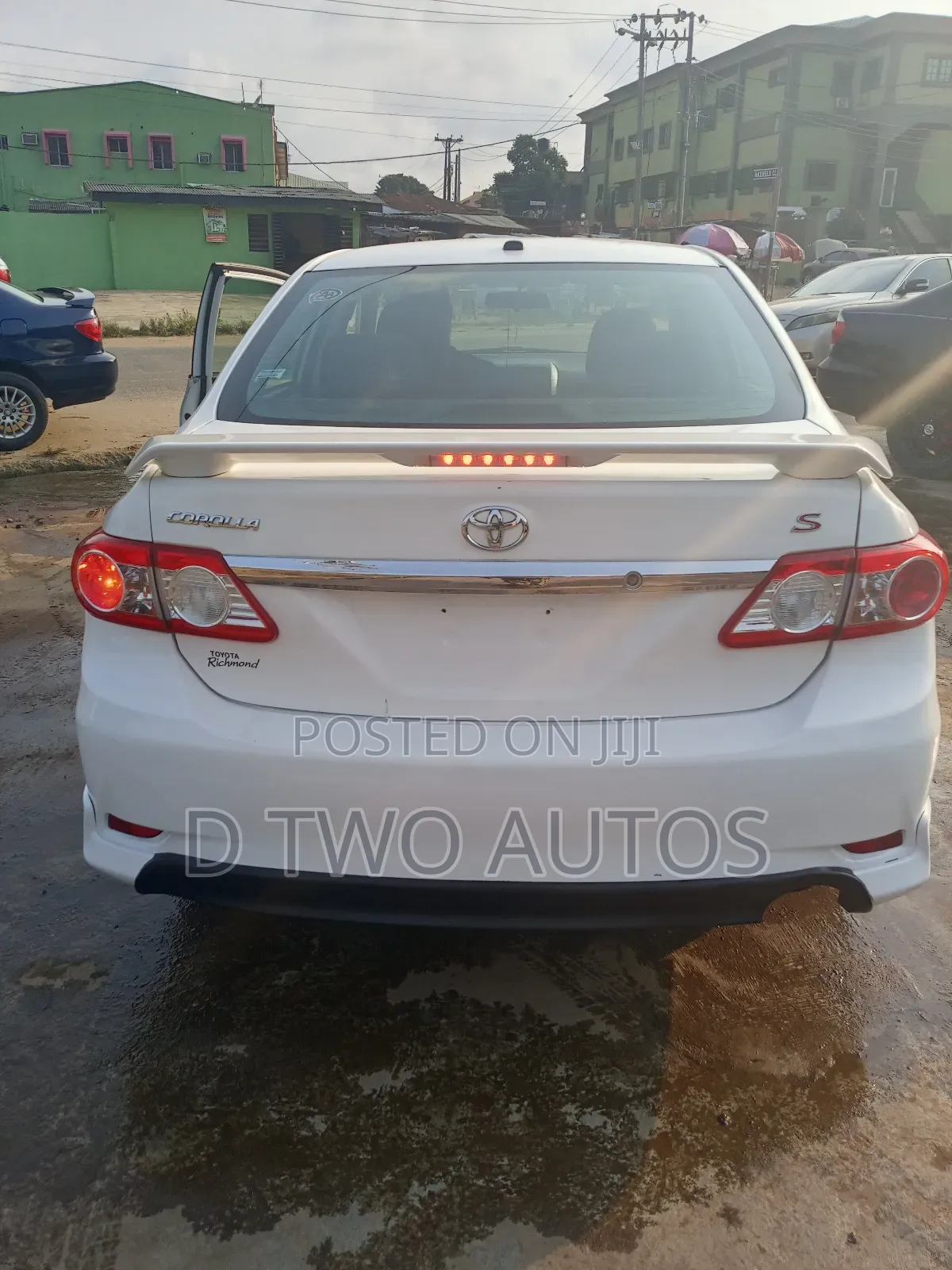 Toyota Corolla 2012 White