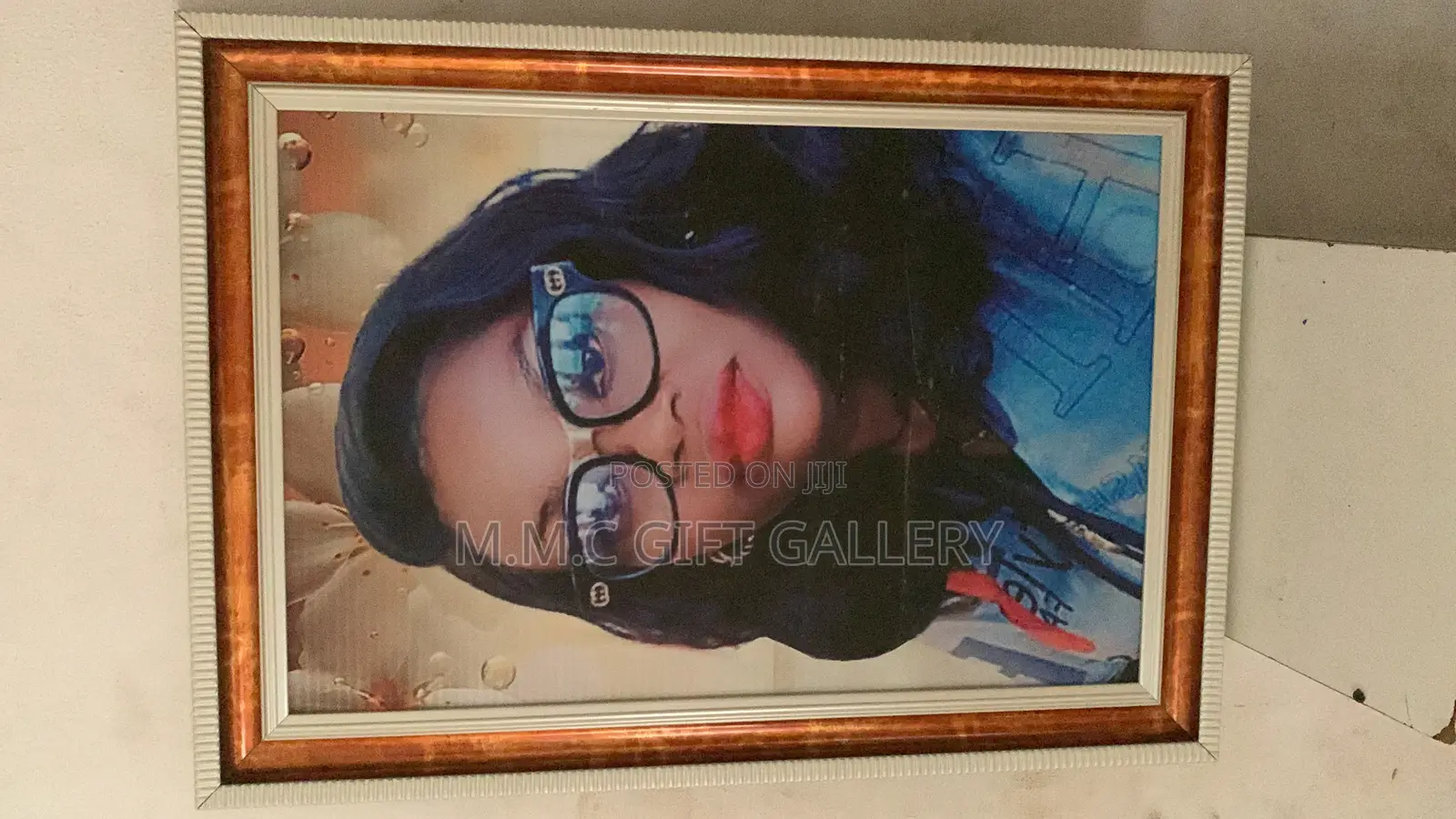 16/24 Glitters Frame