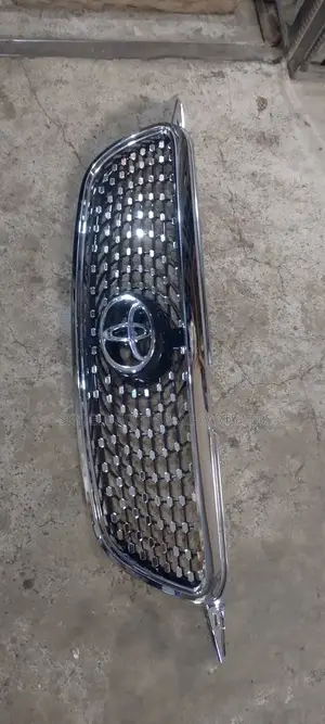 Front Grill For Toyota Corolla 2005
