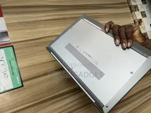 Laptop HP ZBook Firefly 14 G7 16GB Intel Core I7 SSD 512GB