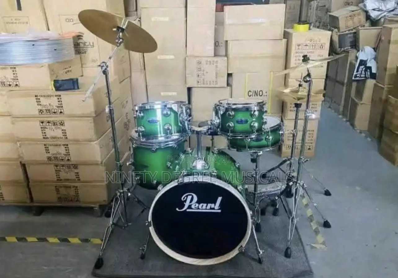 Pearl Drum Set