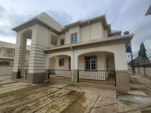 4bdrm Duplex in Dakwo District for rent