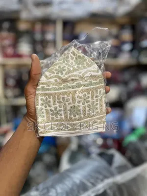 Dubai Caps
