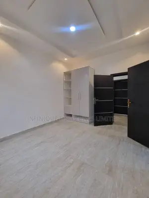 Newly Built 2 Bedroom Luxury Apartment