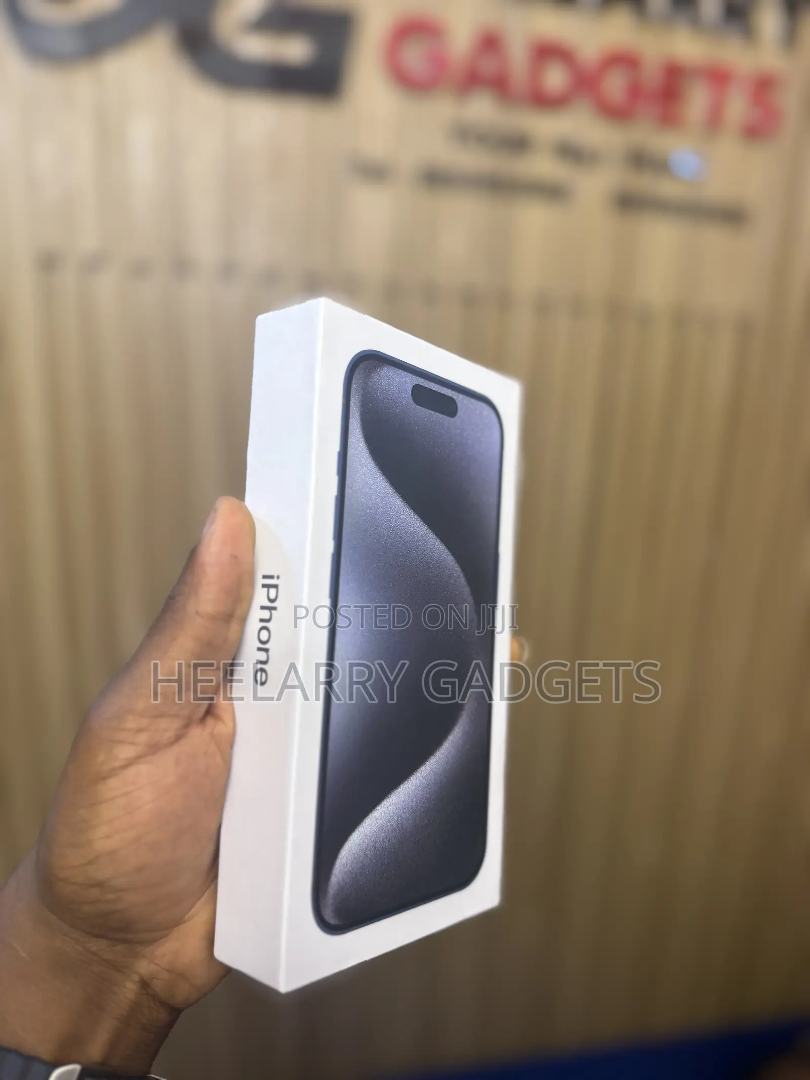 New Apple iPhone 15 Pro Max 256 GB Black