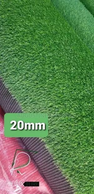 Super Quality Cebtetic Artificial Green Grass Rug Size 20mm