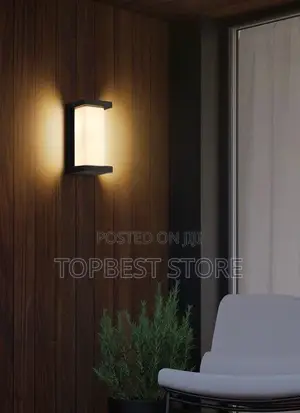 Modern Outdoor Wall Lamp