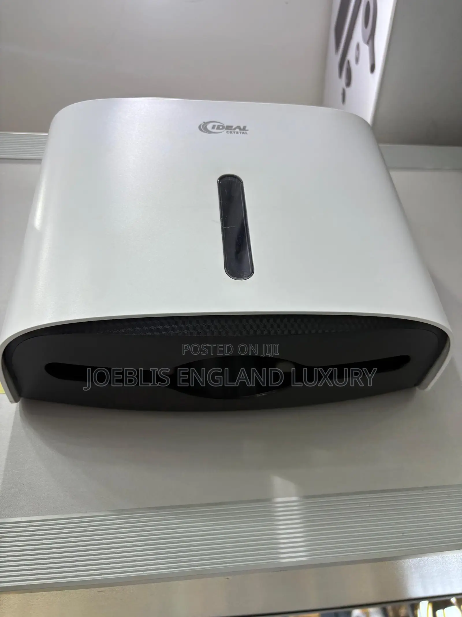 Ideal Paper Dispenser