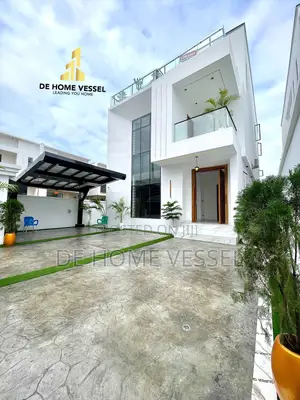 5bdrm Duplex in Chevron for sale