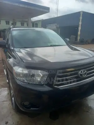 Toyota Highlander Sport 2010 Black