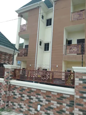 3bdrm Duplex in Gwarinpa Off Life for rent