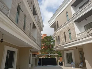 5bdrm Townhouse / Terrace in Parkview Estate for rent