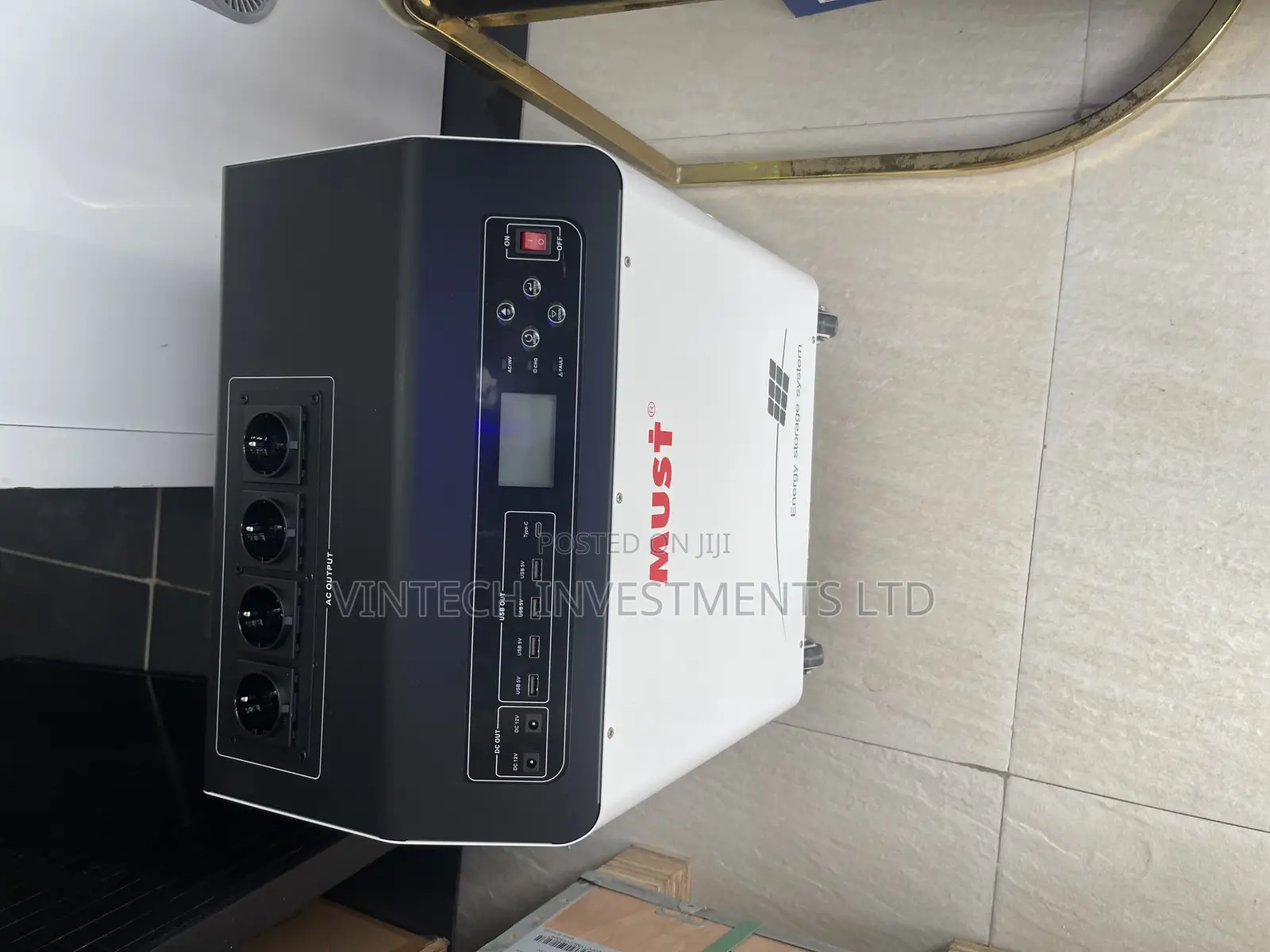 Must Rugged Solar Generator With Lithium Battery & Charge Controller