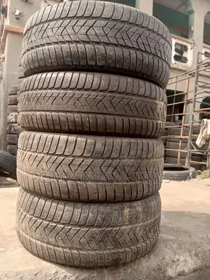255/45r20 Tokunbo Tires for Mercedes-Benz GLK 350