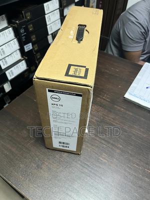 New Laptop Dell XPS 15 9530 32GB Intel Core I9 SSD 1T