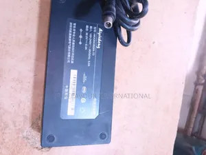 Huntkey 36v 8.4a Hka-7d Power Adapter