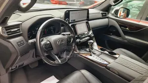 Lexus LX 2024 Green