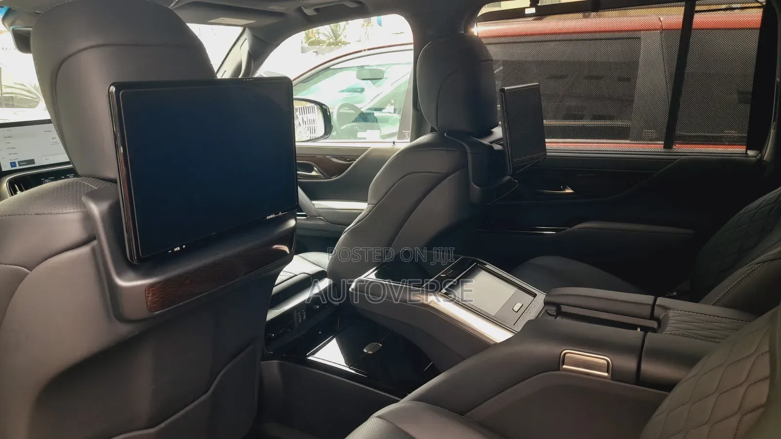 Lexus LX 2024 Green